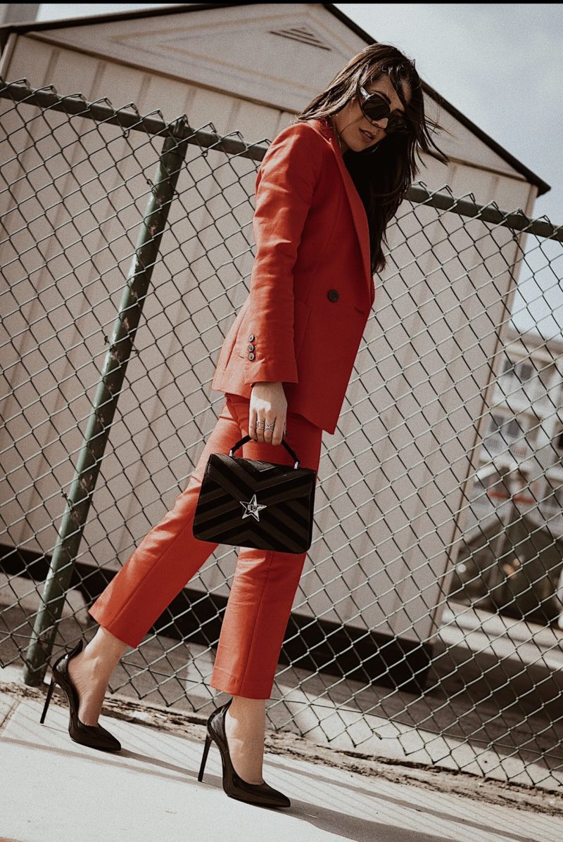 5 Reasons Why You Need A Red Suit Leather to Lunch