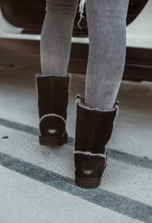 samira radmehr ugg